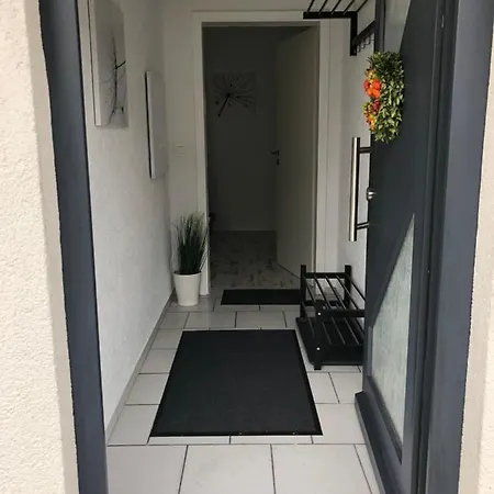 דירה Schoene Nahe Heidelberg *